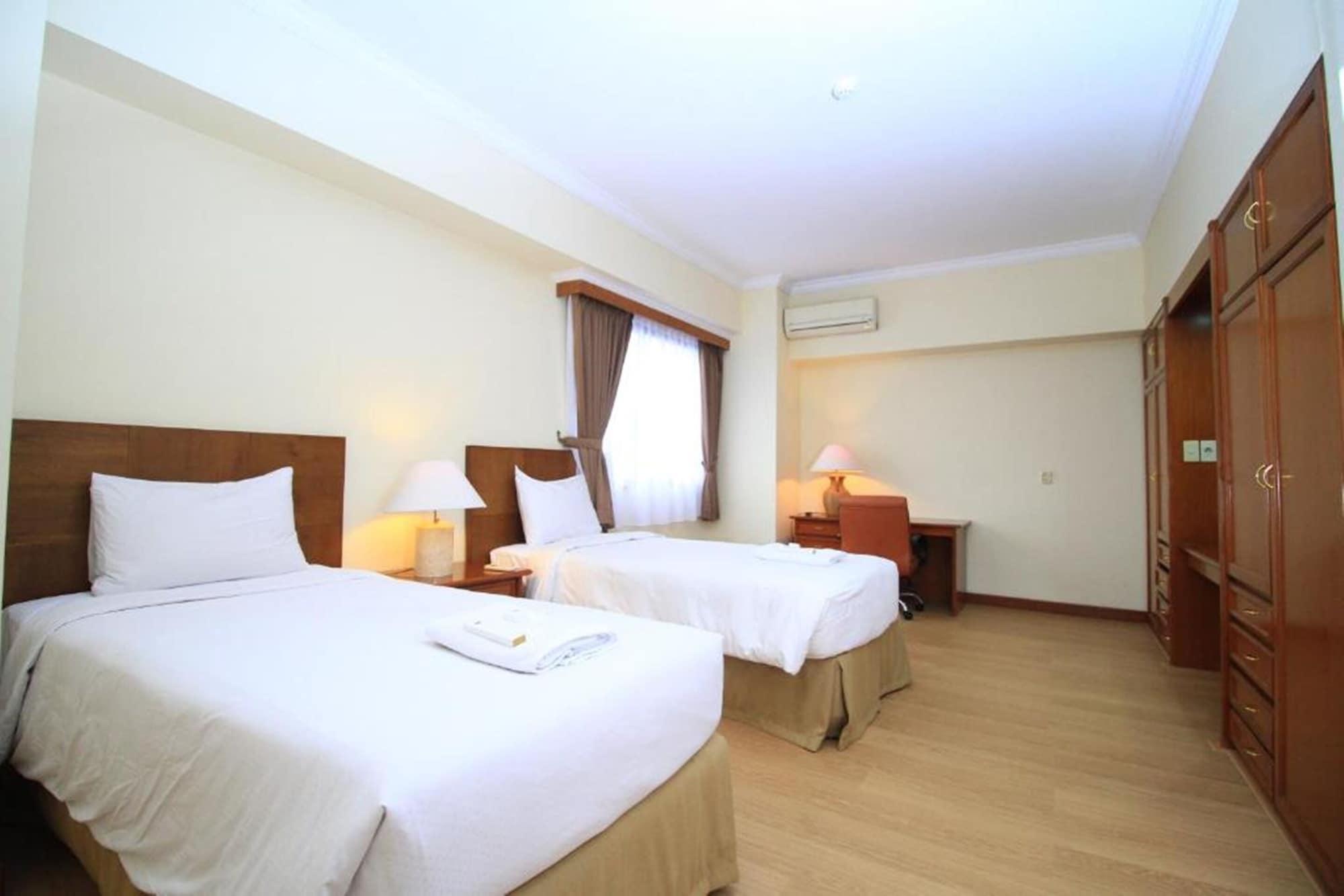 The Sultan Hotel & Residence Jakarta Exterior photo