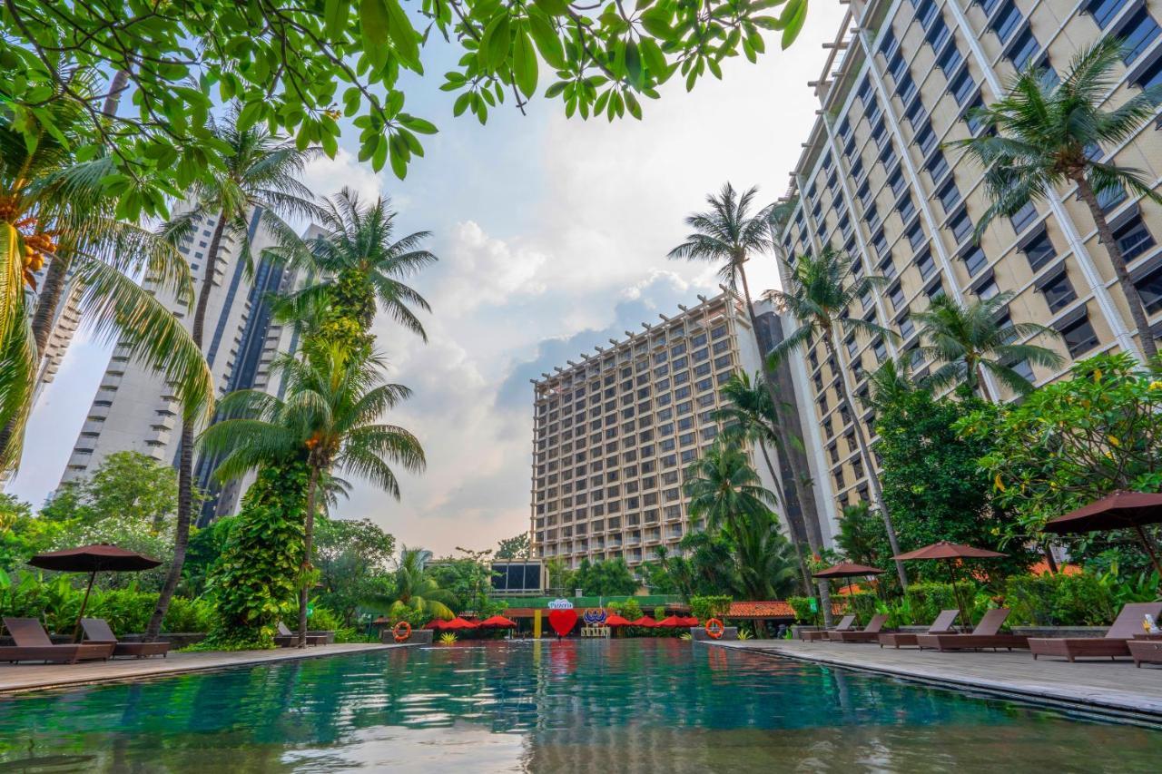 The Sultan Hotel & Residence Jakarta Exterior photo