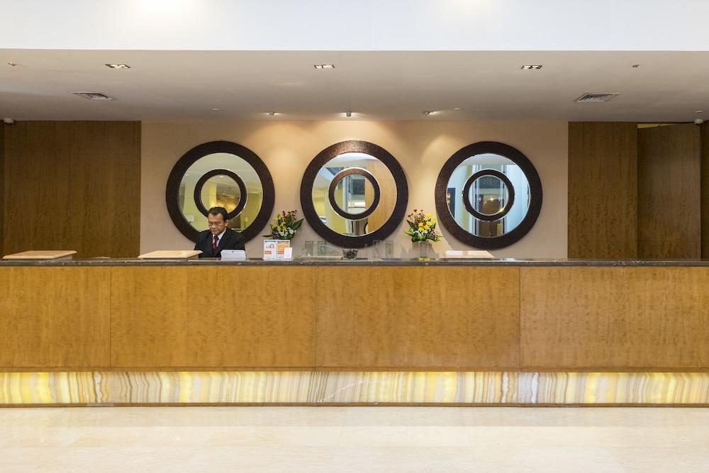 The Sultan Hotel & Residence Jakarta Exterior photo