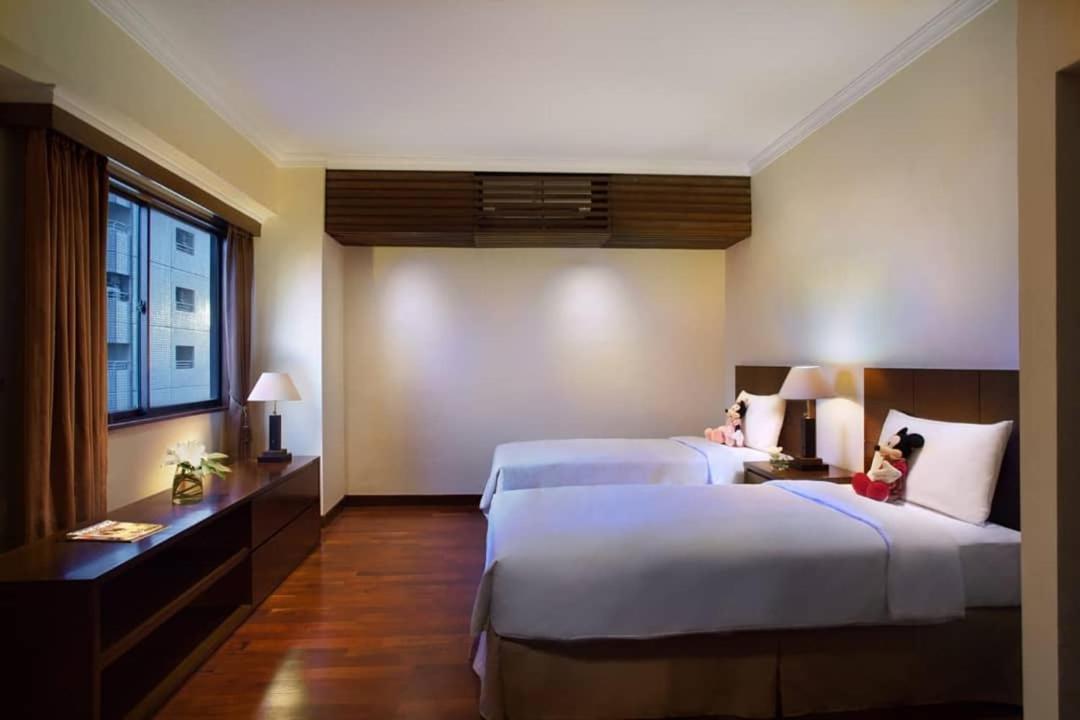 The Sultan Hotel & Residence Jakarta Exterior photo